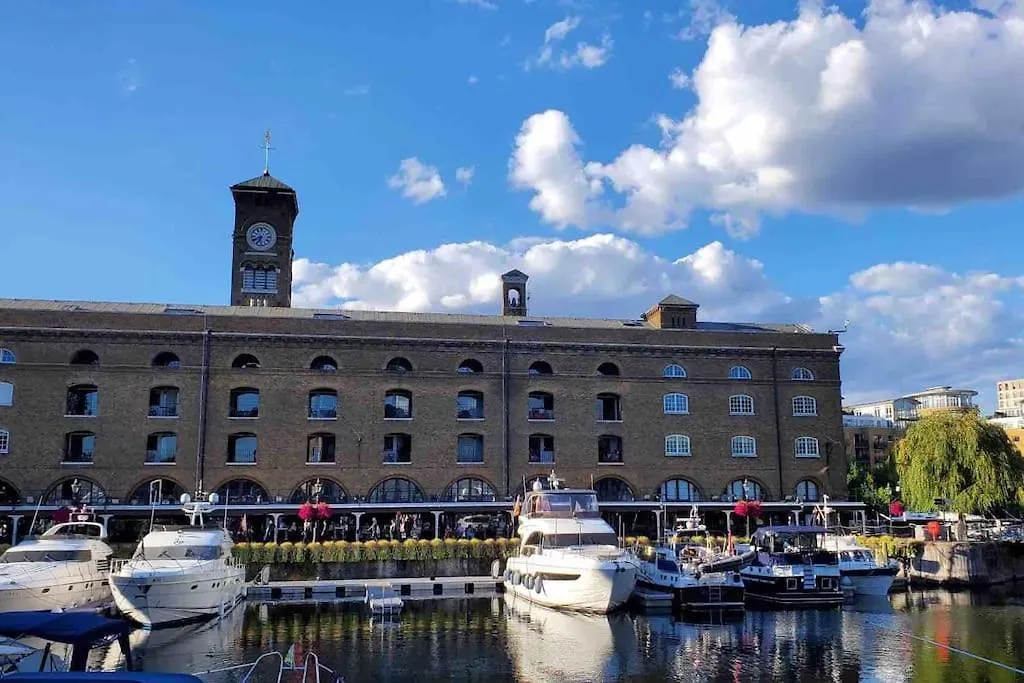 Cosy Tower Bridge Hideaway - Ground Floor Apartment London
